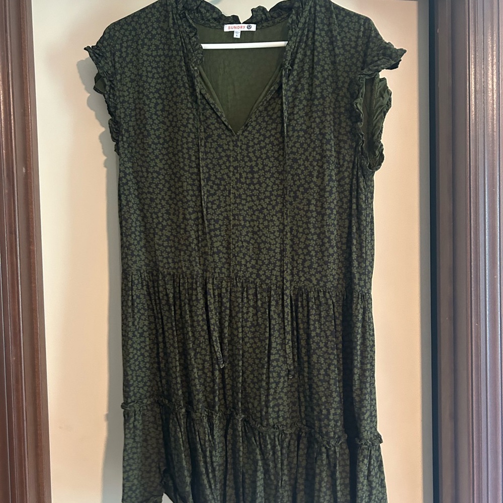 Sundry Black Sleeveless Ruffled dress